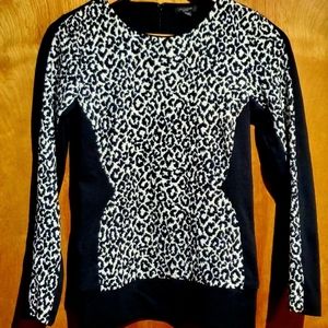 Ann Taylor long sleeve knit top. Size XXSP